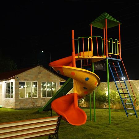 New Mouchak Hotel & Resorts Tajpur Bagian luar foto