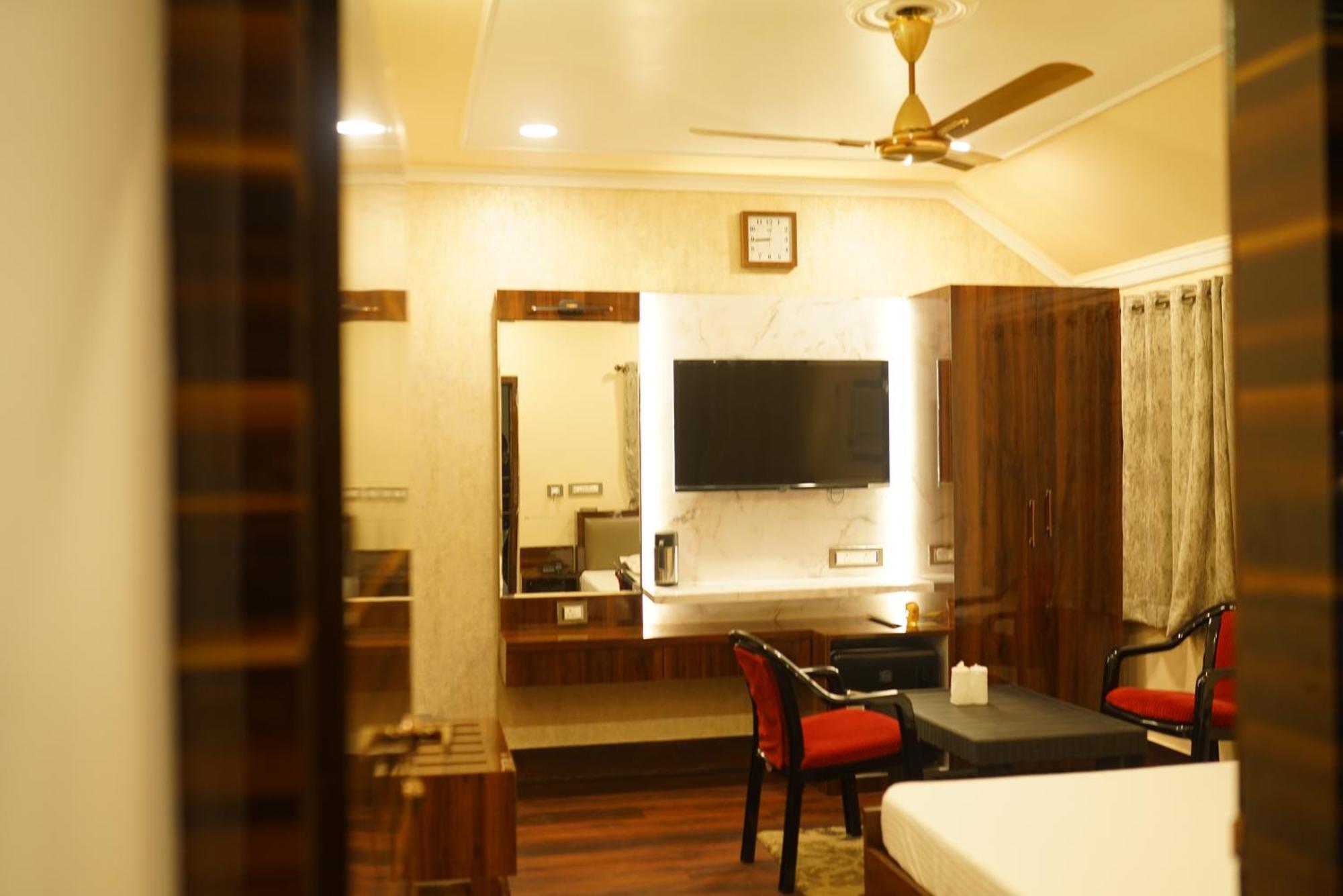 New Mouchak Hotel & Resorts Tajpur Bagian luar foto
