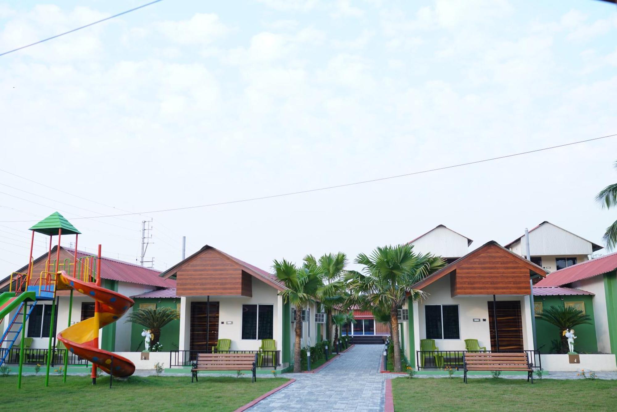 New Mouchak Hotel & Resorts Tajpur Bagian luar foto
